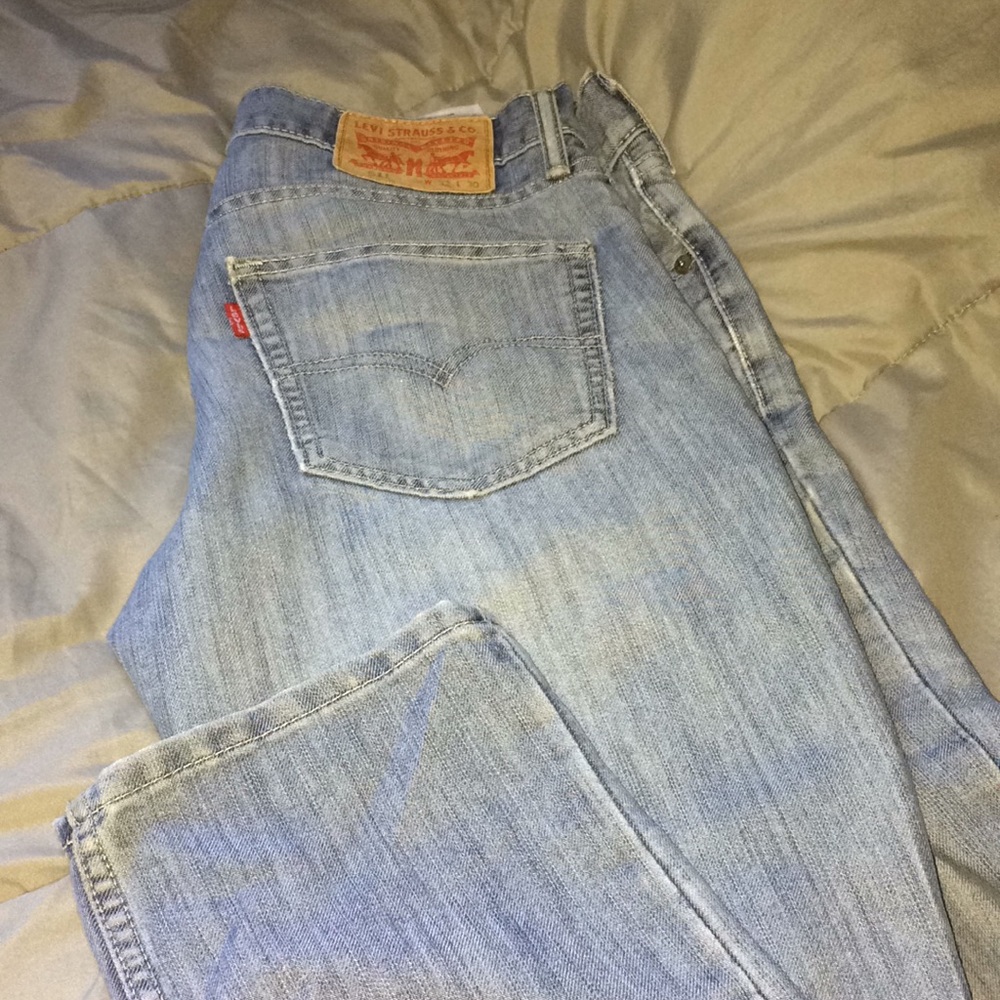 Levi jeans